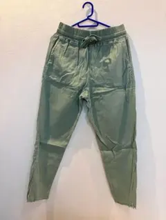 ZARA グリーン カジュアルパンツ