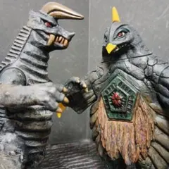 ウルトラ怪獣現行ソフビベムスターブラックキング（2947on2651tw）+ 