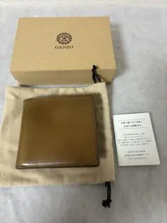 美品　ガンゾ　コードバンルチダ　２つ折り財布