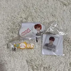 TREASURE ヨシ カプセルトイ