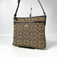 美品 コーチ ショルダーバッグ シグネチャー ジャカード ブラウン 斜め掛け 茶のサムネイル