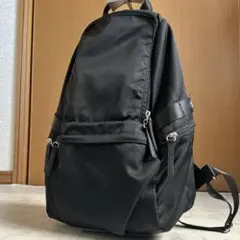 美品☆ ICB アイシービー ８ポケットナイロンリュック ブラック