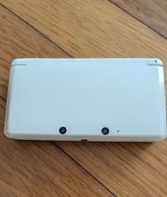 Nintendo 3DS ホワイト 本体 ACアダプター付き