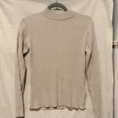 リブ編みハイネック長袖ニット ベージュ