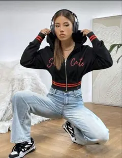 クロップドパーカー