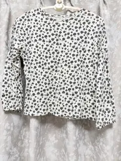 ☆コメントなし既購入OK 花柄長袖カットソー 120～130cm