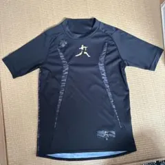 キッズ Tシャツ アンダーシャツ130cm 黒 ゴールド