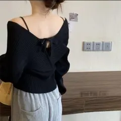 キャミソール　ニット　長袖　春夏　オフショルダー　ブラック　ワンサイズ　リボン