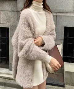 ベージュ シャギーニットカーディガン