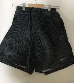 NIKE ナイキ DRI-FIT ショートパンツ M ブラック 総柄