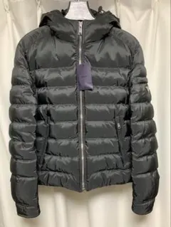 2025年最新】PRADA ダウンジャケットの人気アイテム - メルカリ