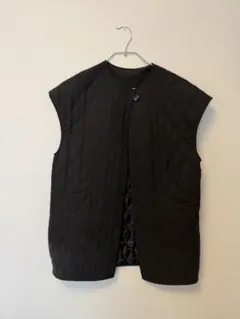 ブラック キルティングベスト Fサイズ