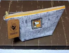 PEANUTS　スヌーピー　舟形ポーチ　　75周年記念デザイン