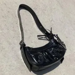 Item thumbnail for item aaa31e8e-6e3f-4c55-a93a-29b65f321c33