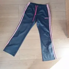 adidas ストライプジャージパンツ ブラック/ピンク
