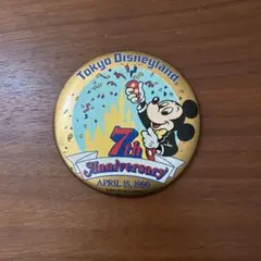 ○ディズニー レトロ 7周年 アニバーサリー 缶バッジ 絵柄 - メルカリ
