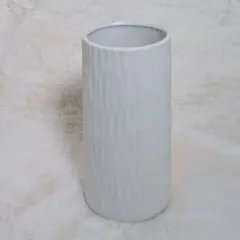 未使用級 ホワイト 陶器製 フラワーベース 花瓶のサムネイル