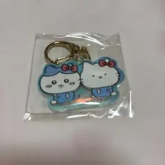 ちいかわ　サンリオコラボ　ハローキティ　ハチワレ　アクリルキーホルダー