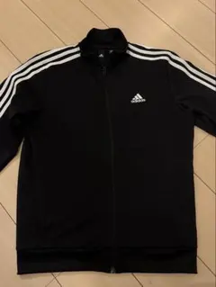 adidas ブラック ジップアップジャージ