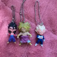 ドラゴンボール 劇場版 鳥山明モデル 超進化ストラップ 孫悟空