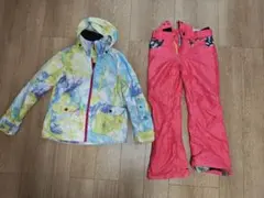 スノーボードウェアセット（ジャケット・パンツ）