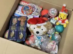 ディズニーリゾート お菓子缶＆グッズ、カプセルトイ まとめ売り 100サイズ