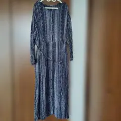 柄 長袖シャツワンピース ロング丈　テロテロ素材♬のサムネイル