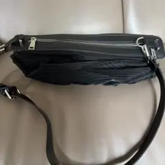 黒 ストライプ ショルダーバッグ