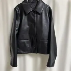 コーティングショートジャケット　ユニクロ　Lサイズ