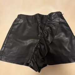 レザー ショートパンツ