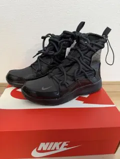 【新品未使用】NIKE ナイキ ブーツ ブラック スニーカー ハイカットタグ付きのサムネイル