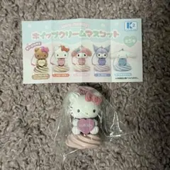 サンリオ ホイップクリームマスコット ハローキティ