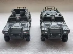 トミカ　絶版　トイザらス　2台セット　自衛隊　軽装甲機動車　未使用品のサムネイル