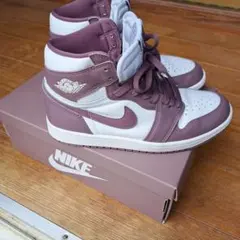Nike Air Jordan 1 パープル/ホワイト