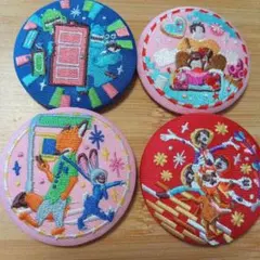 ディズニー刺繍缶バッジ　4個セット