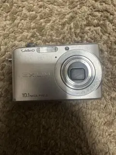 SDカード入り　 CASIO EXILIM 10.1メガピクセル デジタルカメラ