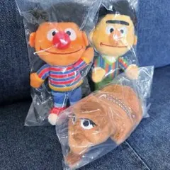 セサミストリート アーニーバートスナッフィー 3種ボールチェーン付きマスコット
