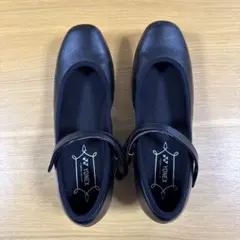 YONEX ブラック ストラップパンプス
