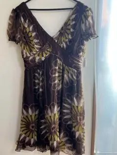 フラワープリント 半袖ワンピース