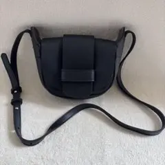 AZUL by moussy ミニショルダーバッグ　ブラック　黒のサムネイル