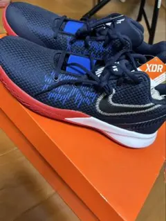 Nike Kyrie Flytrap バスケットボールシューズのサムネイル