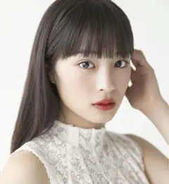 2025年最新】広瀬すず チェキの人気アイテム - メルカリ