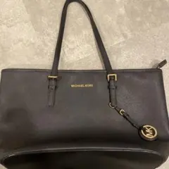 再値下げ★MICHAEL KORS マイケルコース　トートバッグ　A4収納可　黒