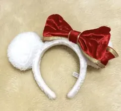 ディズニー　ミニー　カチューシャ snosnow ホワイト 冬　もこもこ リボン