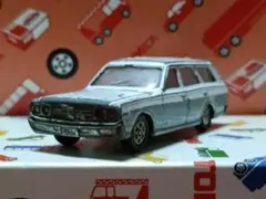 トミカ　日産　セドリック　ワゴン