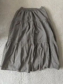 ティアードロングスカート 黒と白のチェック柄