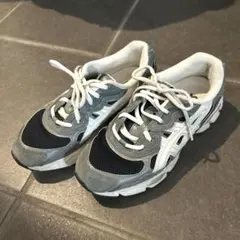 asics スニーカー 27cm macra - メルカリ