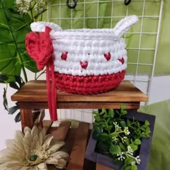 Item thumbnail for item af884588-c525-4520-8d08-10de1e122fba