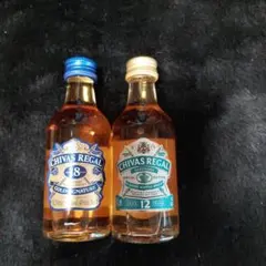 Chivas Regal ミニボトル 2本セット　➂のサムネイル