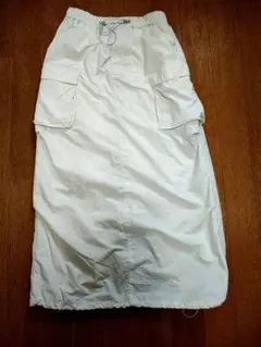 LOWRYS FARM　美品　ホワイトロングスカート サイドポケット付き